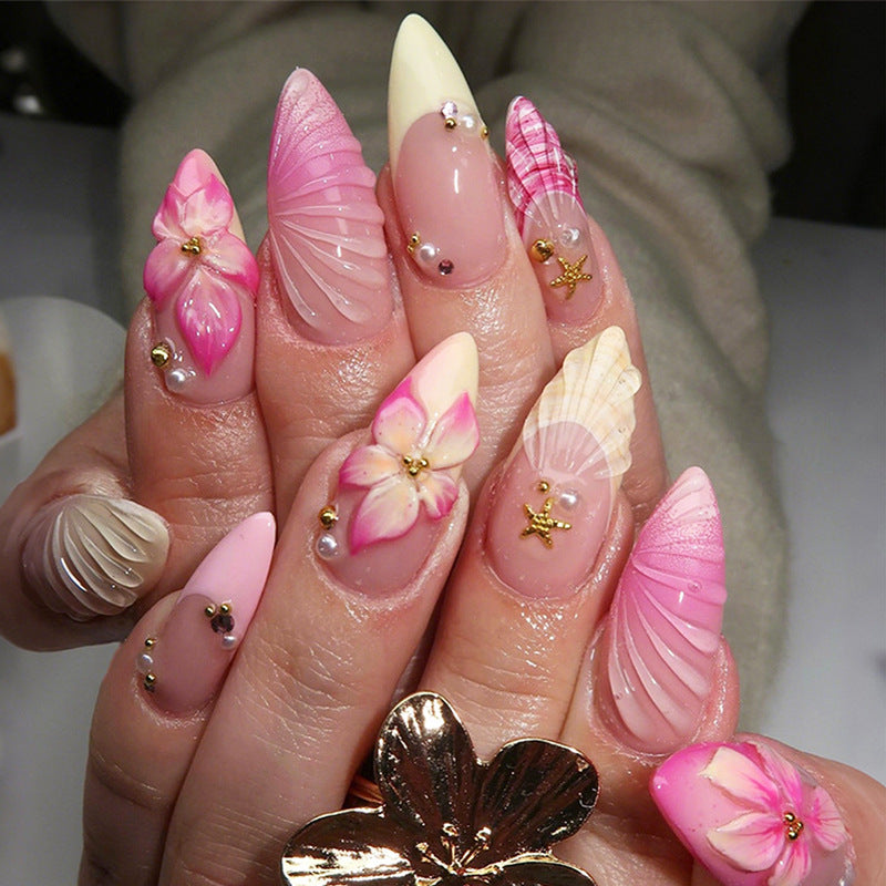 Blumen-inspirierte Press-On-Nagelkollektion Brehn
