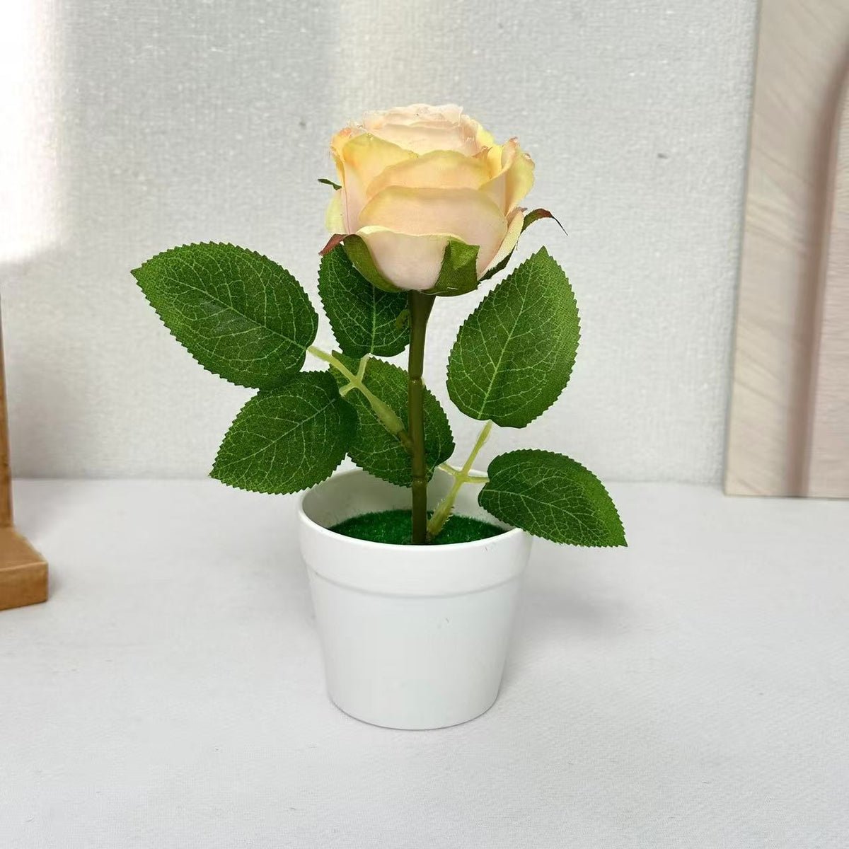 Künstliches Blumen-Dekorationsstück für Wohnkultur