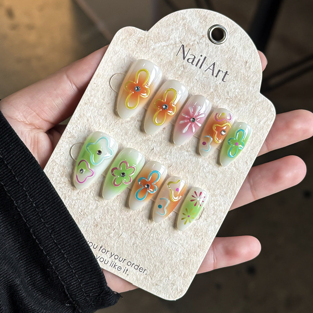 Künstlerisches Floral Press-On Nails Kit Brehn
