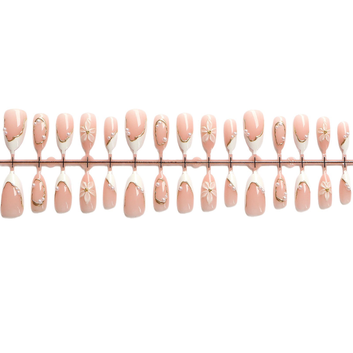 Elegantes Press-On-Nagelkunst-Set mit floralen Akzenten Brehn