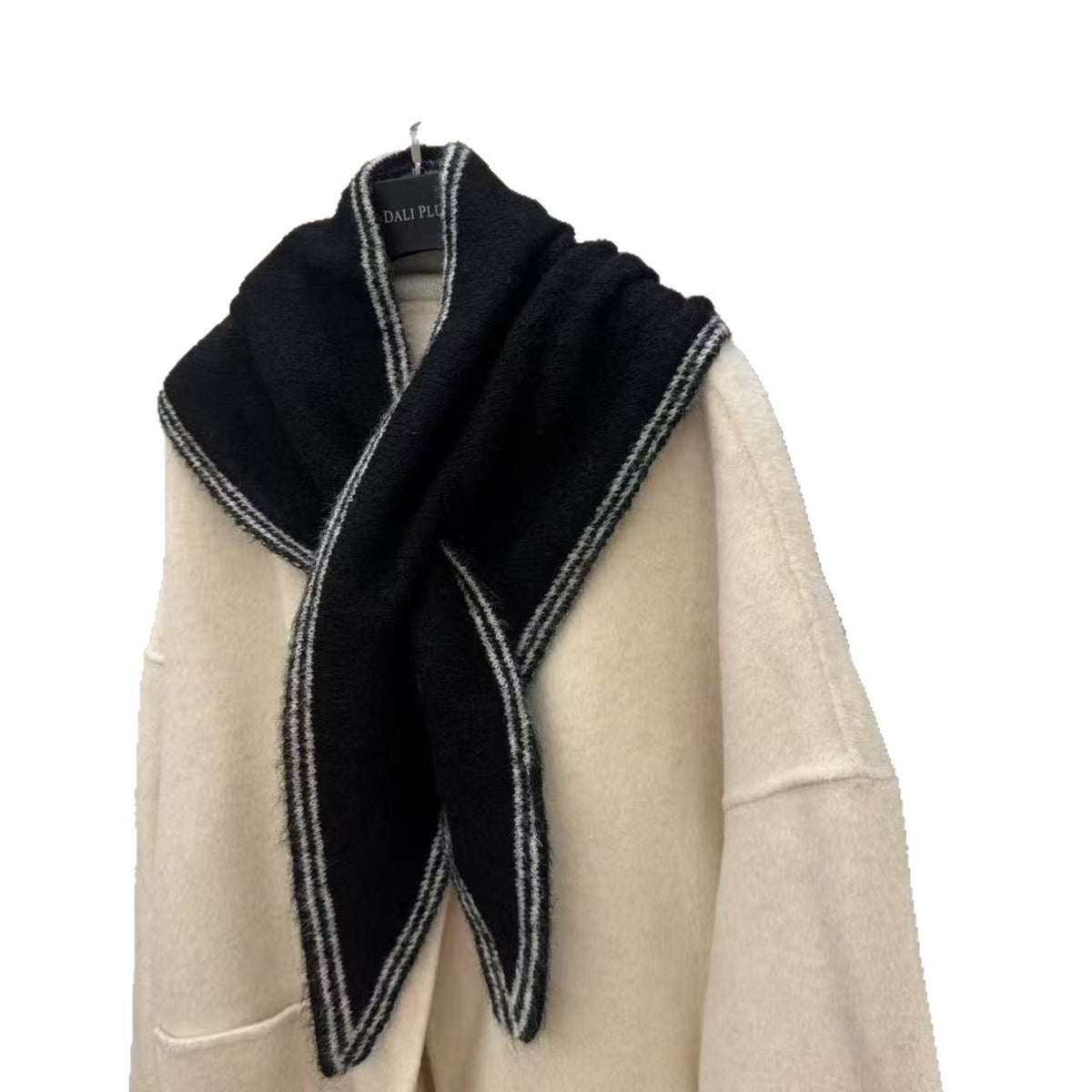 Gemütlicher Strickschal Brehn