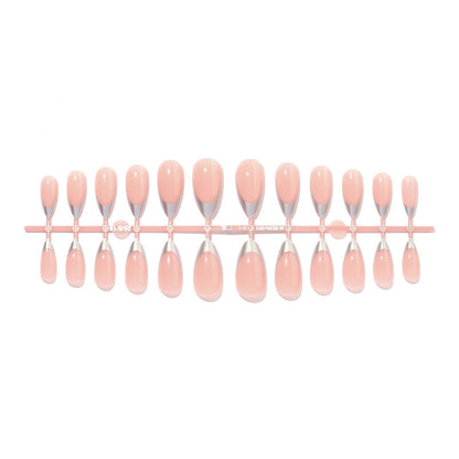 Kunstnagelset mit modernem French-Tip-Design Brehn
