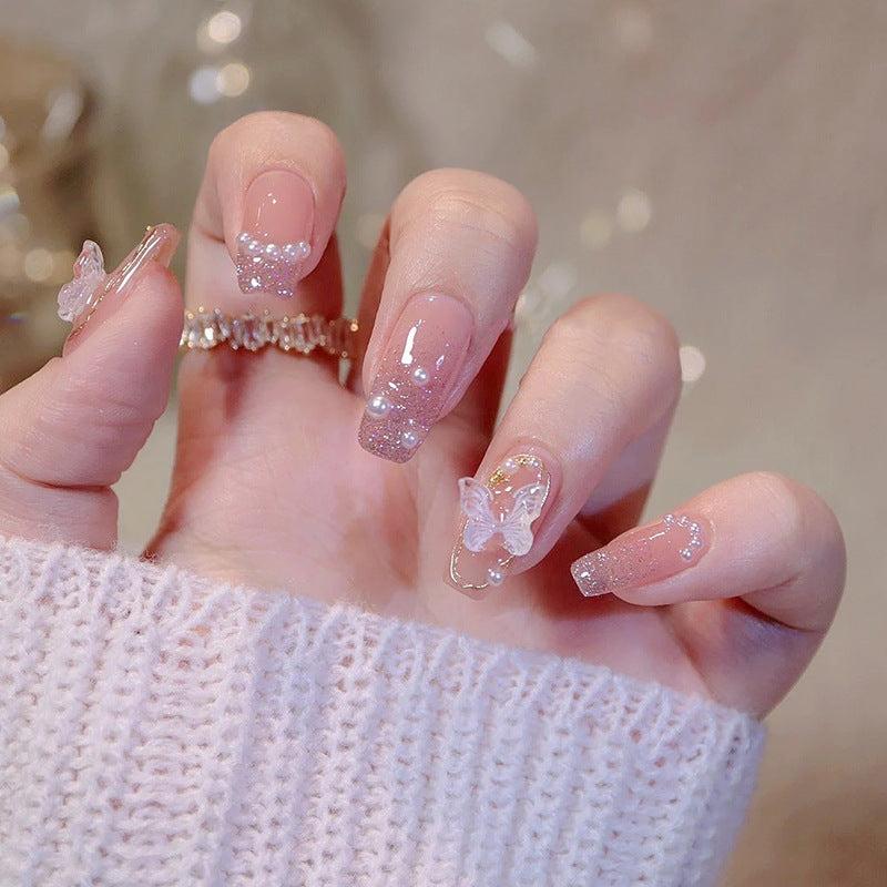 Kunstnagelset mit funkelnden Glitzer- und holografischen Akzenten Brehn