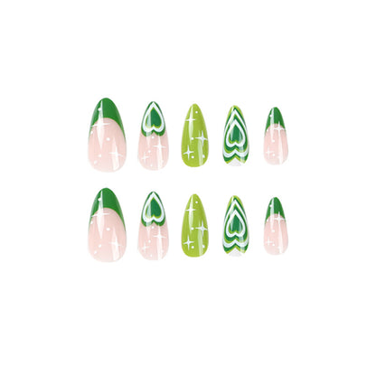 Trendige Nagelkunst im modernen Einhorn-Design Brehn