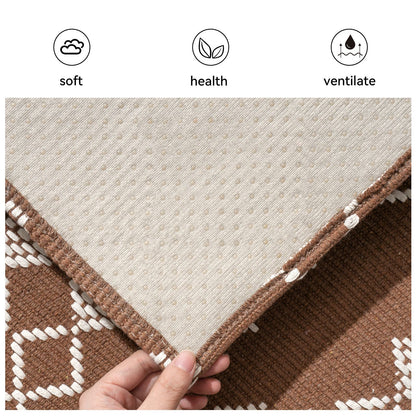 Geometrisch gemusterter Teppich