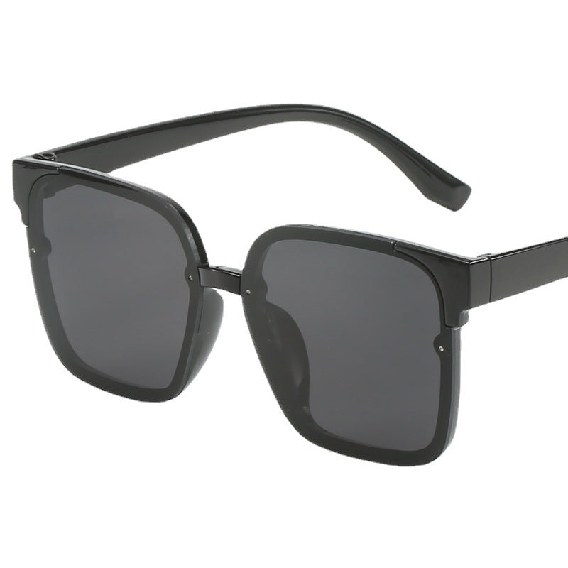 Damen moderne quadratische Sonnenbrille mit UV-Schutz und robustem Rahmen Brehn