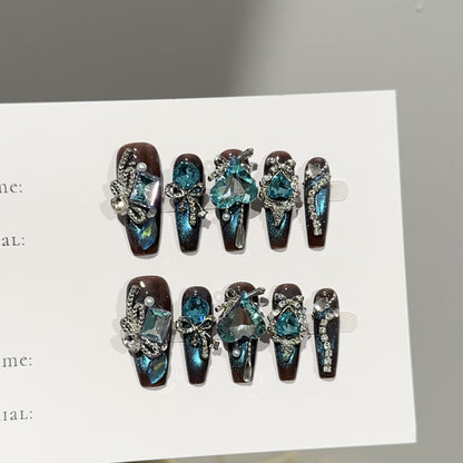 Künstlerisches, kristallverziertes Press-On-Nagelset