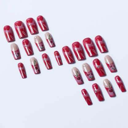 Künstlerisches Herz- und Kirsch-Nagelkunstdesign