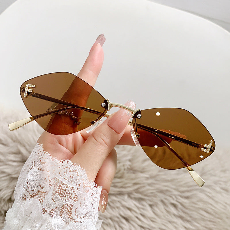 Damen Cat-Eye Design Sonnenbrille mit eleganten Akzenten Brehn