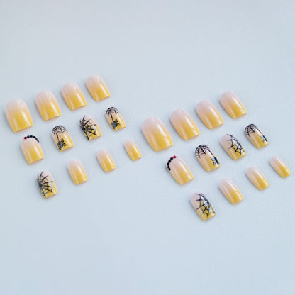 Künstlerische Halloween Nagelkunst