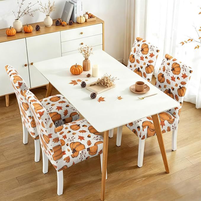 Stretch-Stuhlhusse mit herbstlichem Kürbis- und Blattmotiv