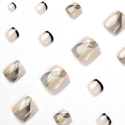 Kunstvolle Fußnagelkunst mit eleganten Wellen-Design Brehn