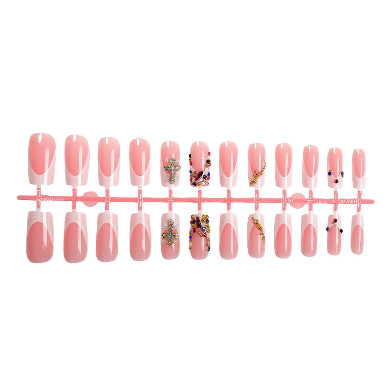 Dekorativer Press-On-Nägelset mit künstlerischen Edelsteinakzenten Brehn