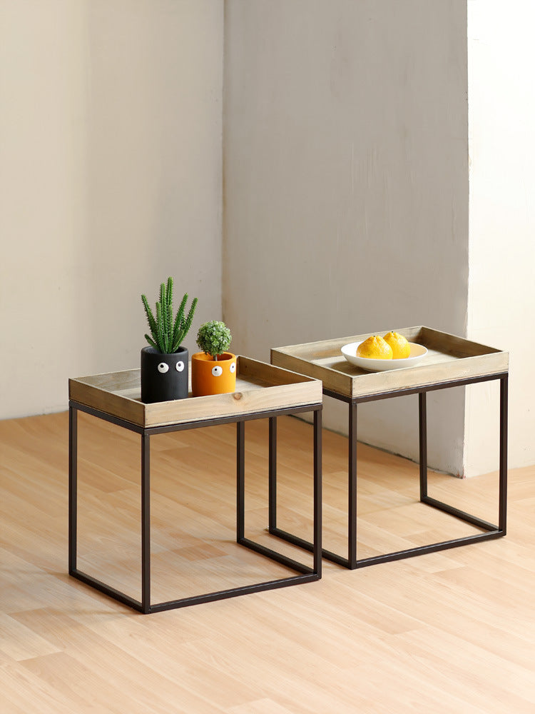 Moderner Beistelltisch mit Holztablett Brehn