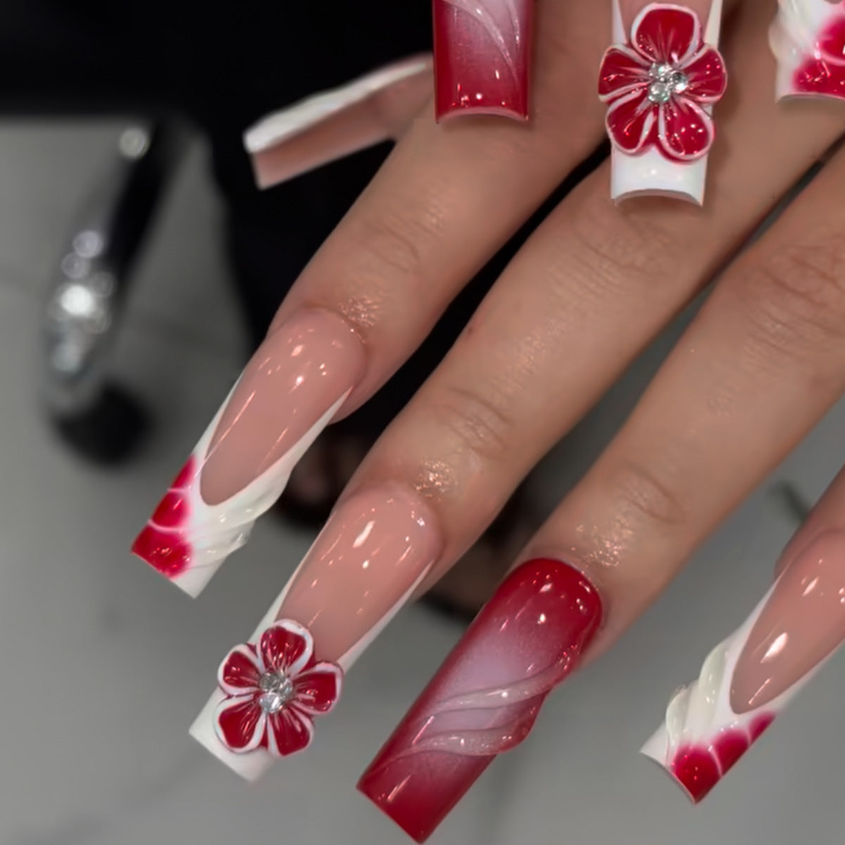 Floral Akzent Nagelkunst Verlängerungen Brehn
