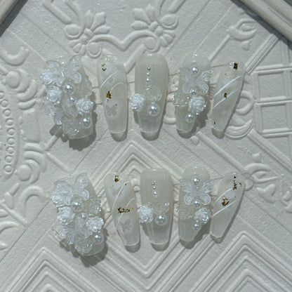 Elegante Blumen-Nagelkunst-Tipps
