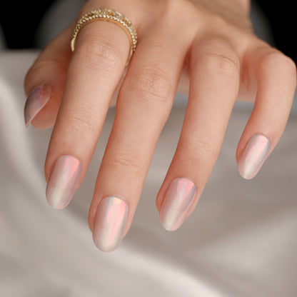 Trendige Nagelverlängerungen mit schimmerndem Farbverlauf Brehn