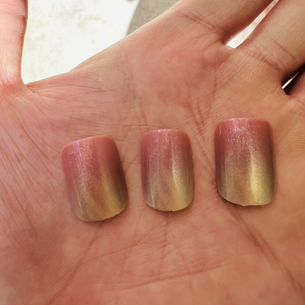 Glamouröse Kunstnägel im eleganten Farbverlauf Brehn