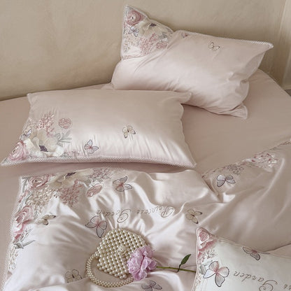 Luxuriöses Baumwollsatin-Bettwäsche-Set mit Blumenstickerei und Spitzenrand