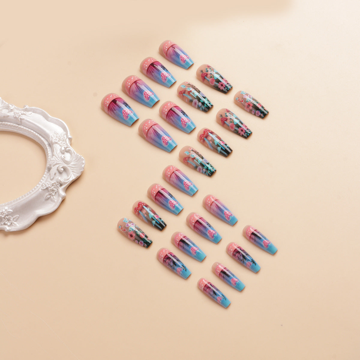 Künstlerisches Floral Leuchten-im-Dunkeln Nail Art Set Brehn