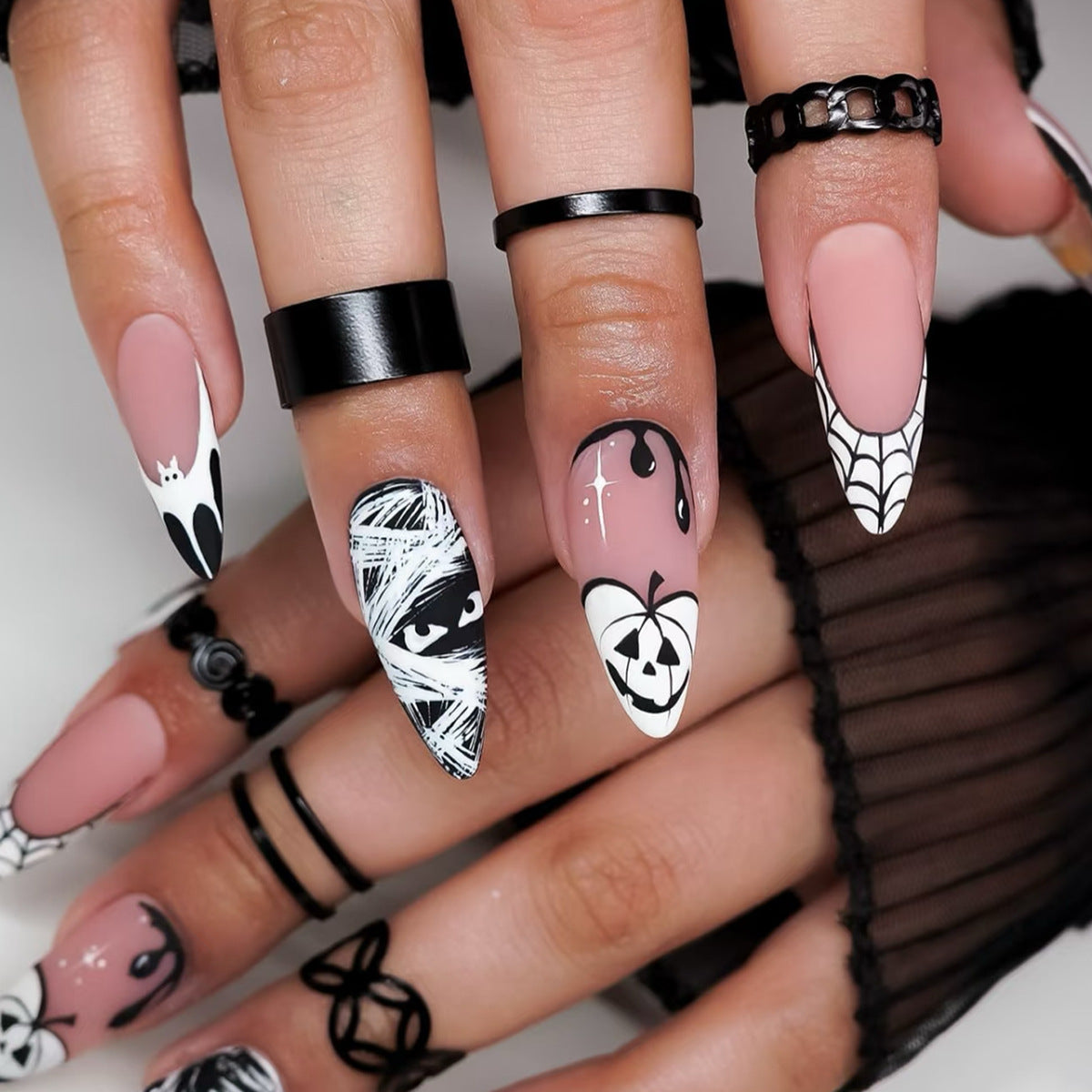Kreative Kunstfingernägel Im Halloween-Stil Brehn