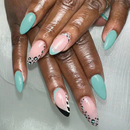 Künstlerische Multi-Muster Nagelkunst