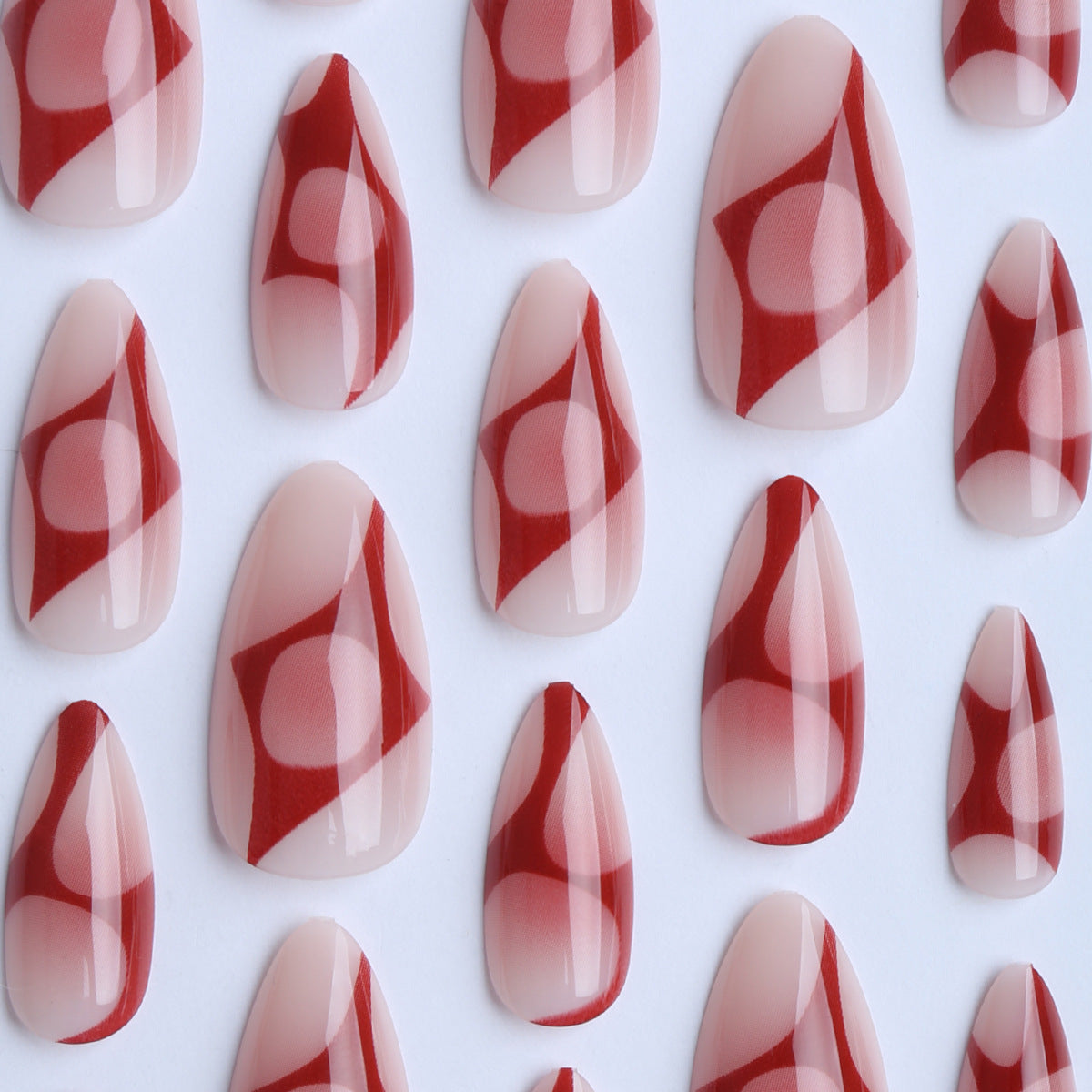 Künstliche Stiletto Fingernägel mit Elegantem Design Brehn
