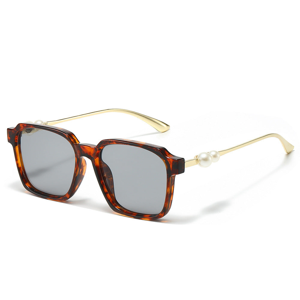 Chice quadratische Sonnenbrille mit Perlenakzenten Brehn