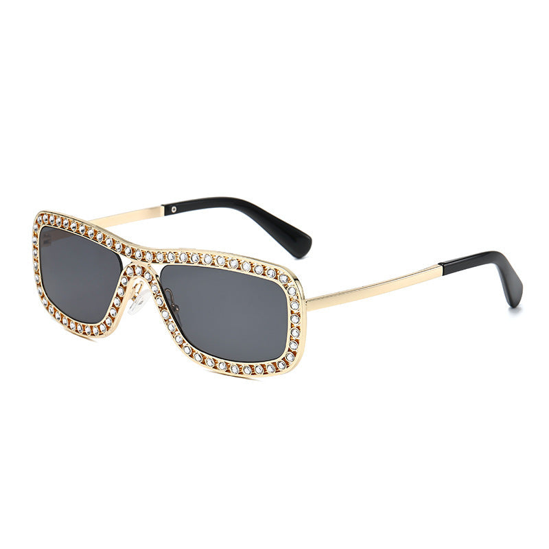 Damen extravagante Cat-Eye Sonnenbrille mit goldenen Akzenten Brehn