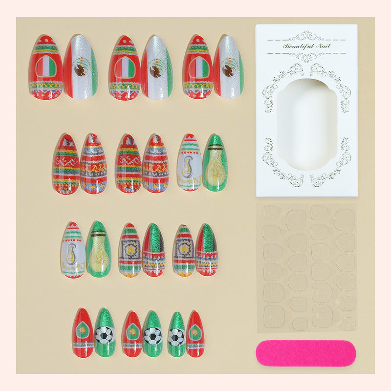 Kunstnagelset mit festlichen Designs und einzigartigen Motiven Brehn