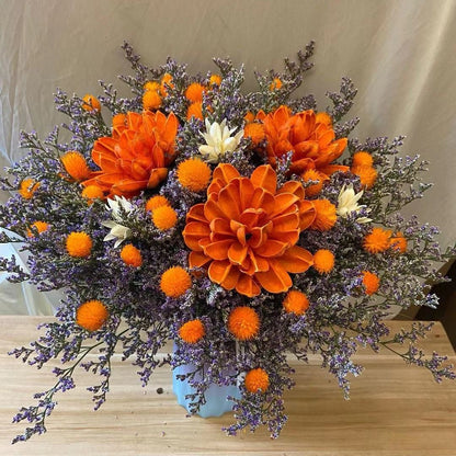 Natürlicher getrockneter Blumenstrauß