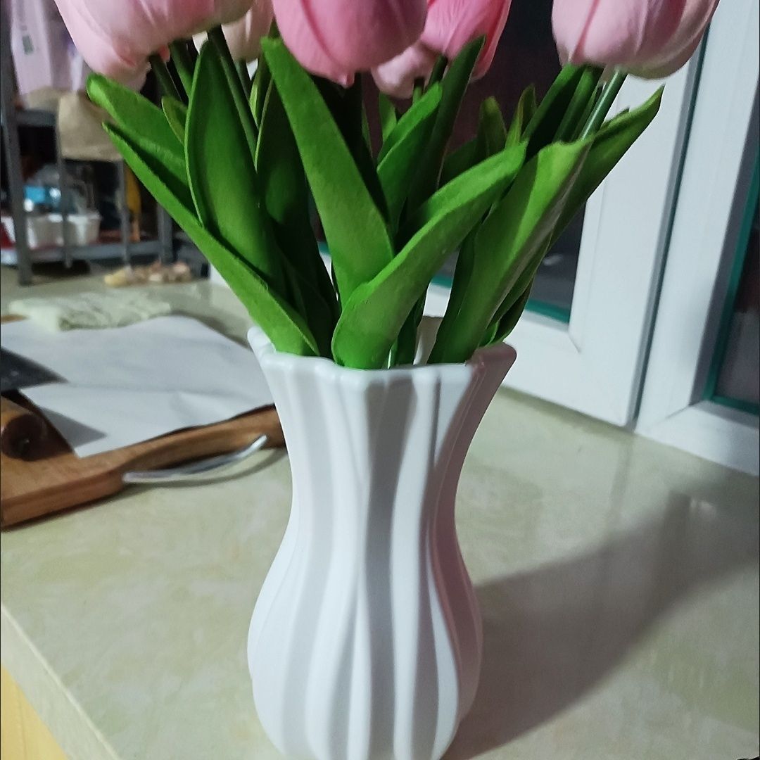 Dekorativer gerippter Keramikblumenvas Brehn