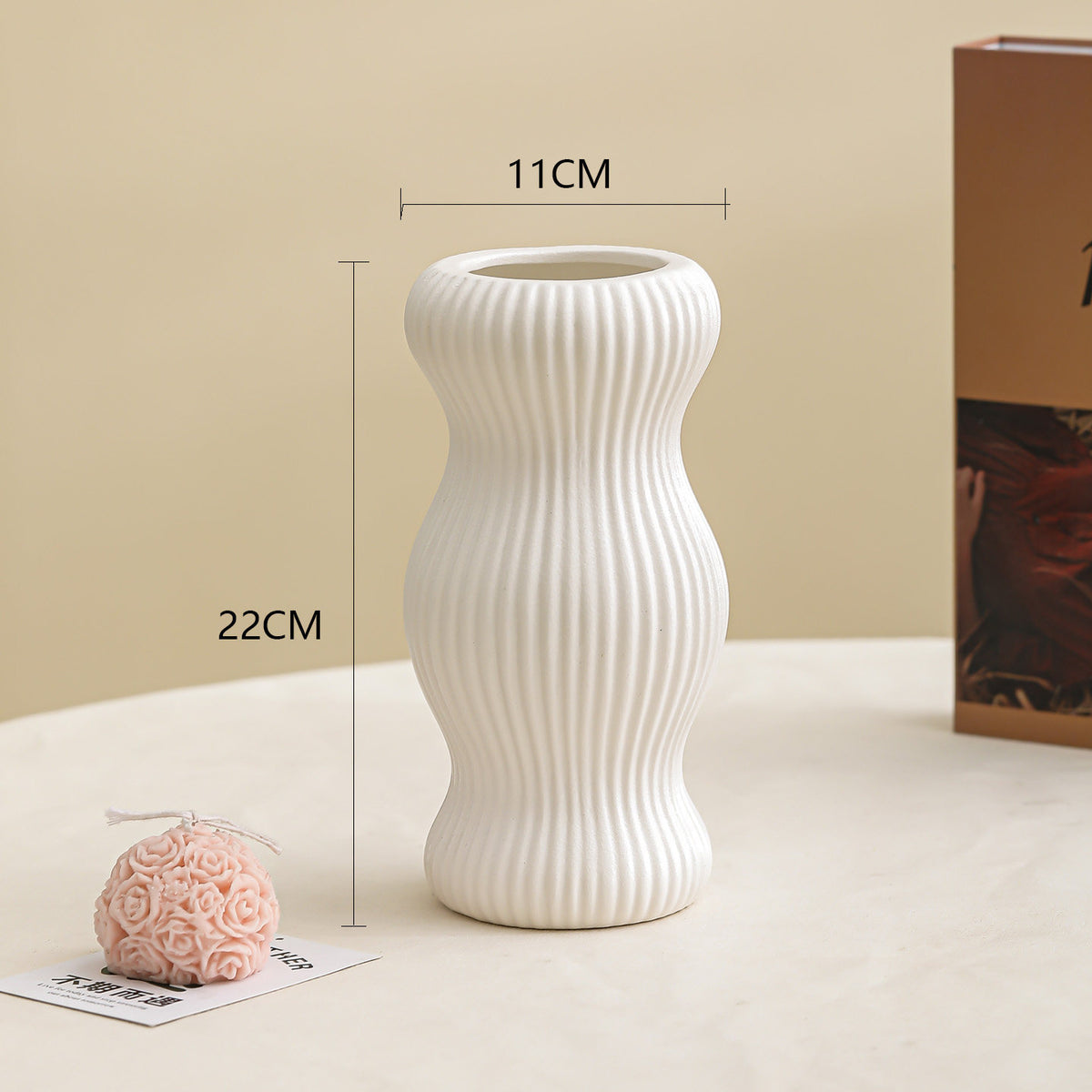 Moderne dekorative Skulptur Vase