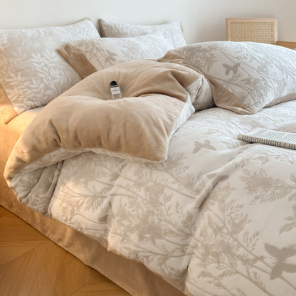 Wohliges Baumwollsatin-Bettwäscheset mit eingewebtem Wildblumenmuster und Samt-Bordüre