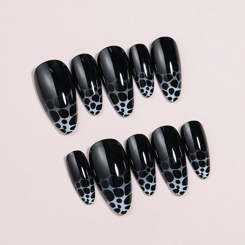 Künstlerisches Press-On-Nagel-Set mit geometrischem Design Brehn