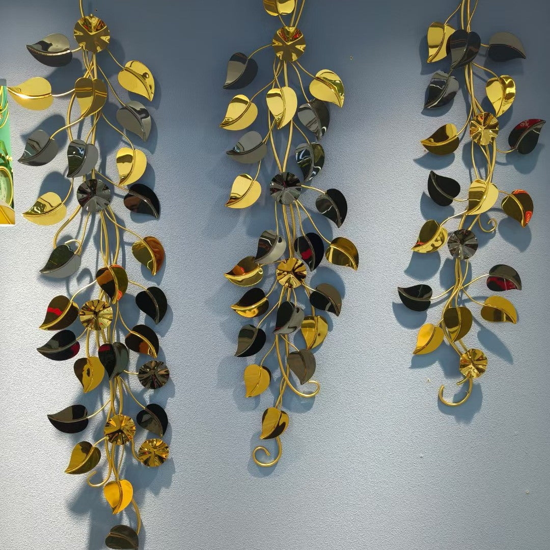 Blumen-Wanduhr mit Blattdesign Brehn