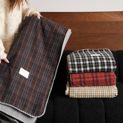 Wendbare Kuscheldecke aus kariertem Flanell mit weichem Fleece-Futter