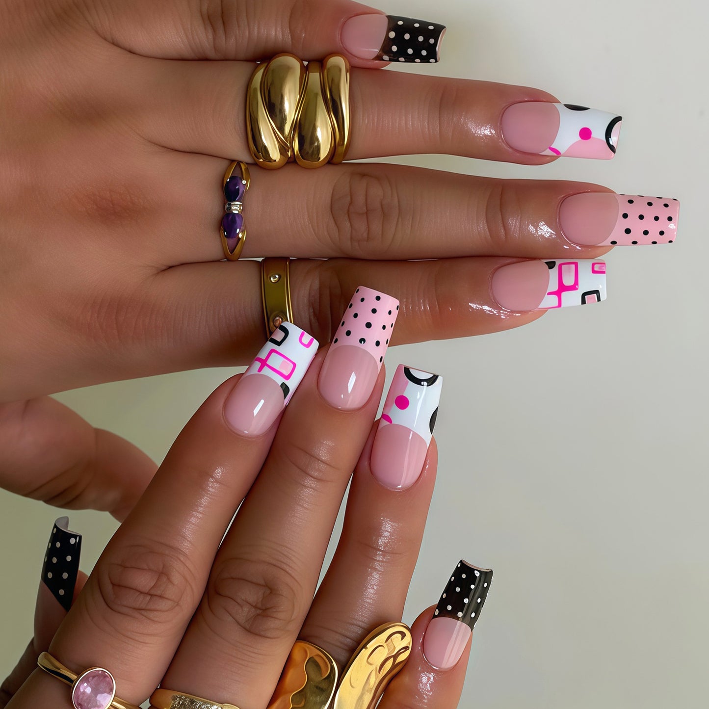 Dekorative lange Press-On Nagelkunst Tipps Brehn