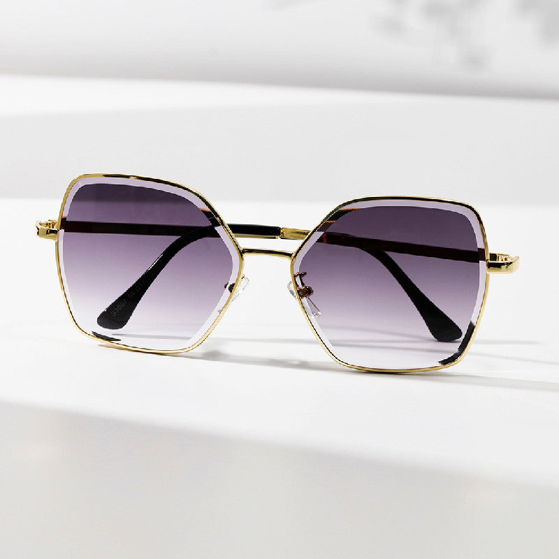 Damen geometrische Sonnenbrille mit modischem Goldrahmen Brehn