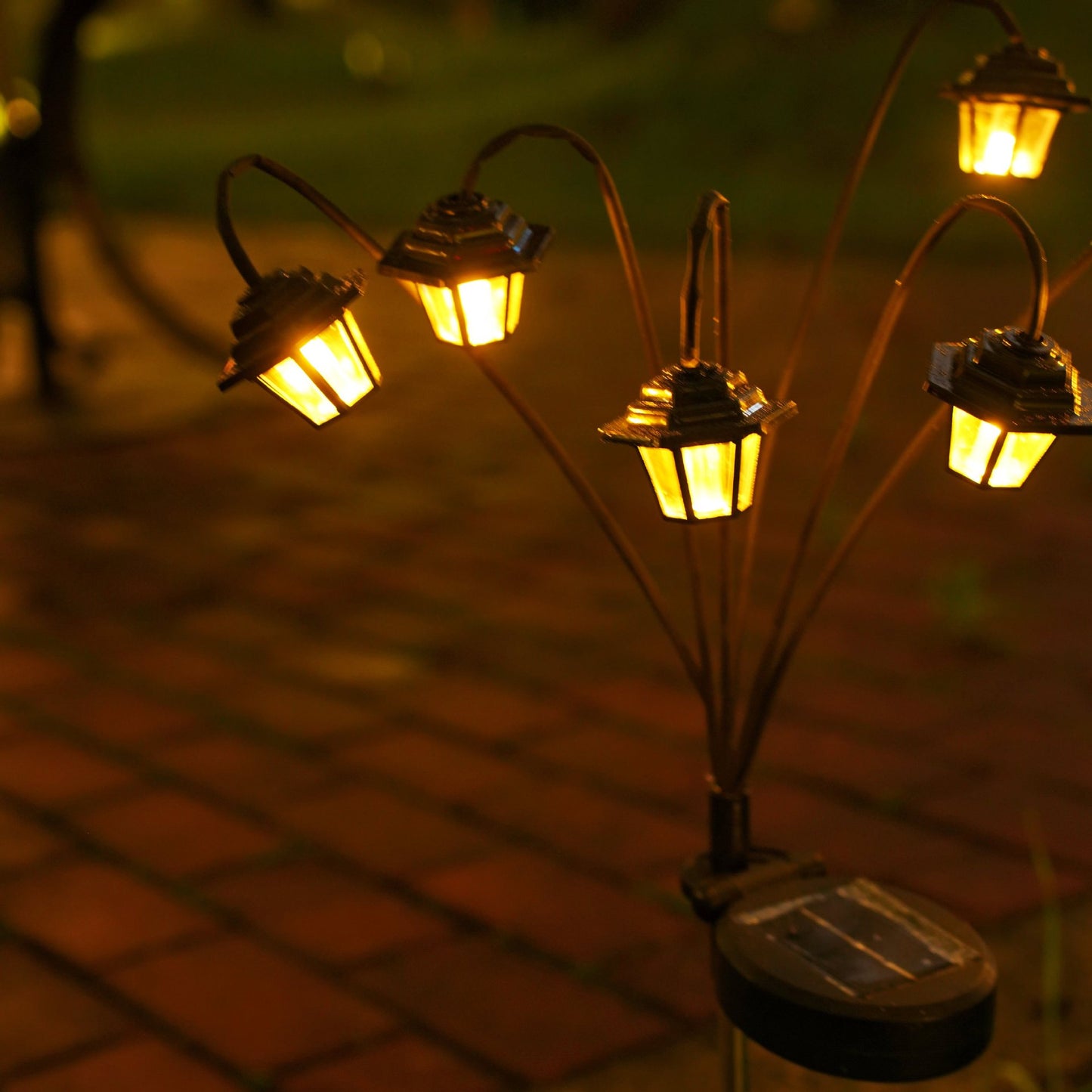 Dekorative Solar-Gartenstecker-Laternen mit mehreren Köpfen und warmem LED-Brehn