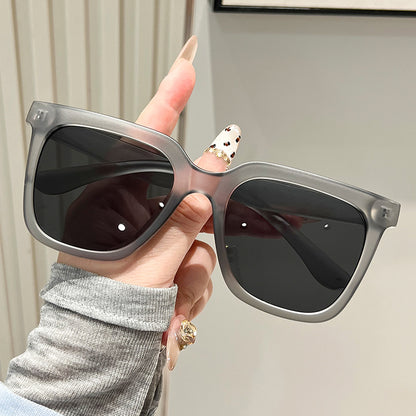 Damen oversized Sonnenbrille mit mattem Rahmen Brehn