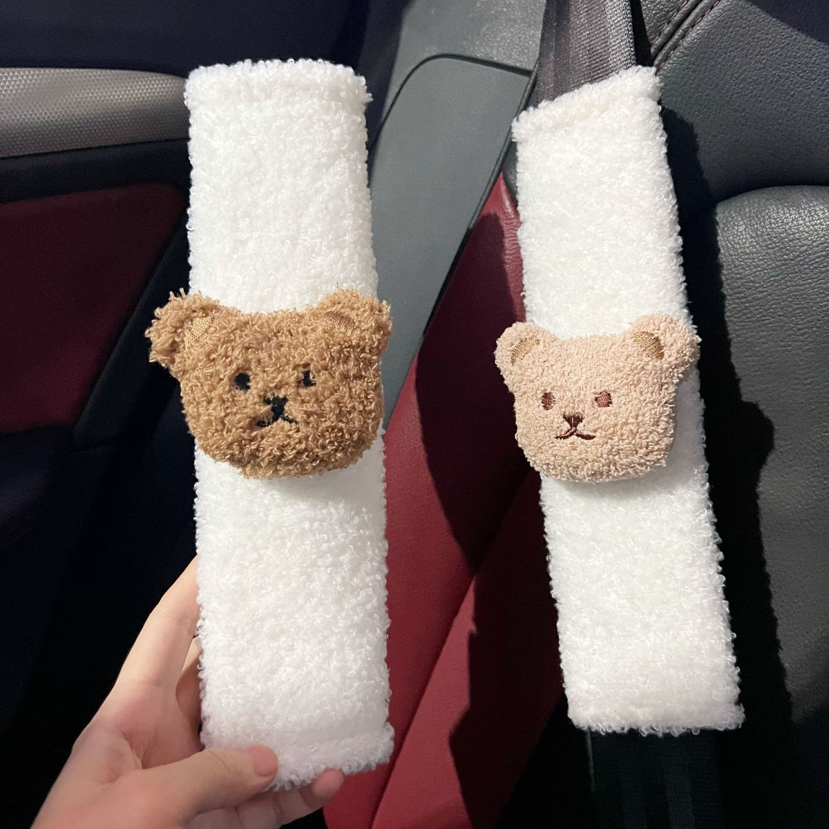Sherpa-futterte Sicherheitsgurt-Komforthülse mit Teddy-Kopf-Akzent