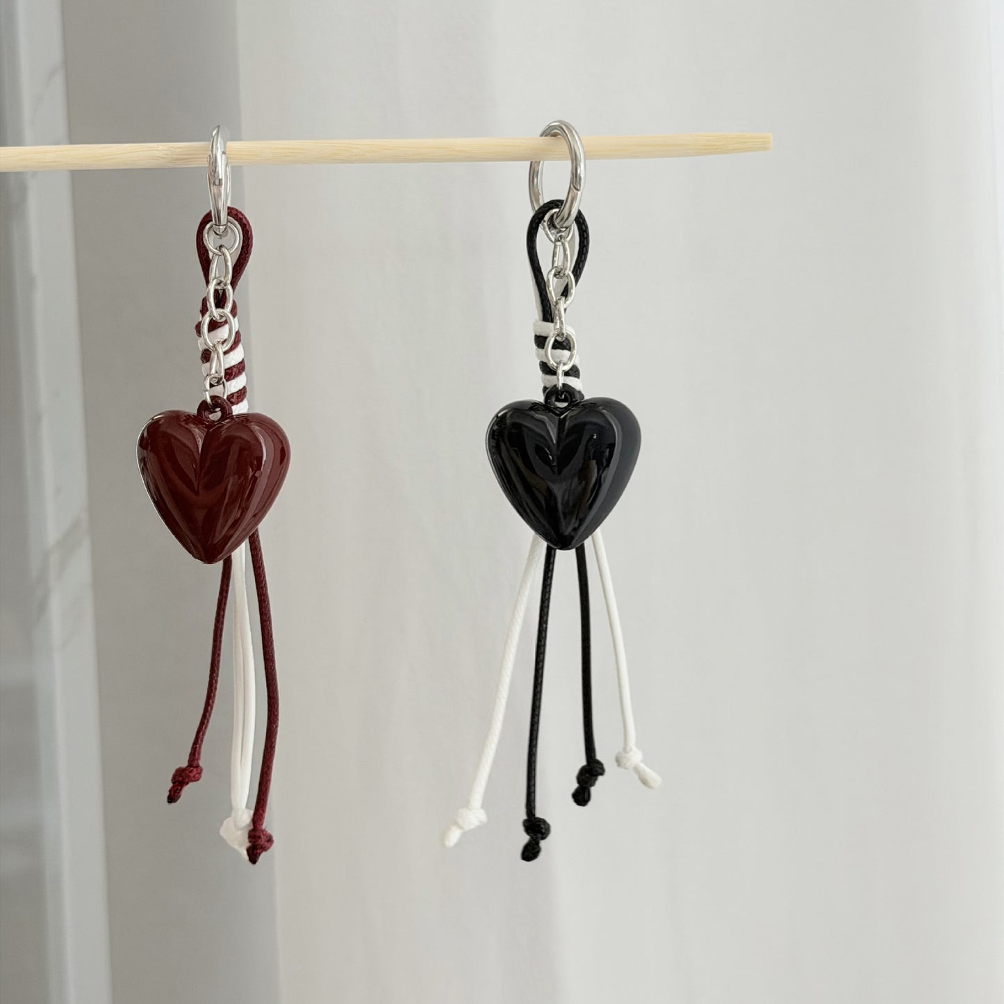 Herzförmiger Charm Schlüsselanhänger Brehn