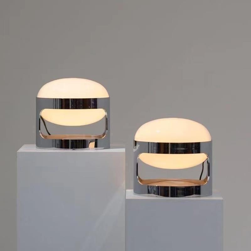 Moderne Funktionale Tischlampe