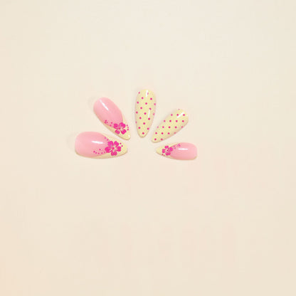 Elegante florale Stiletto-Nagelkunst-Tipps Brehn