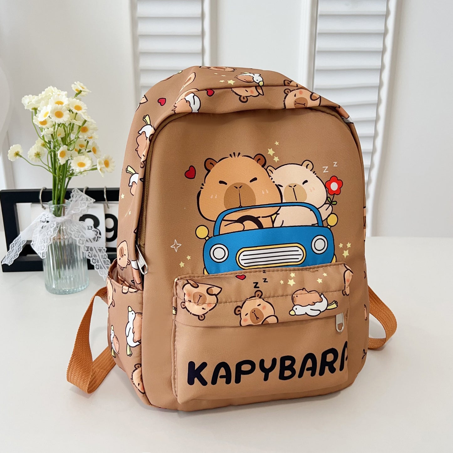 Niedlicher Rucksack im Cartoon-Stil Brehn