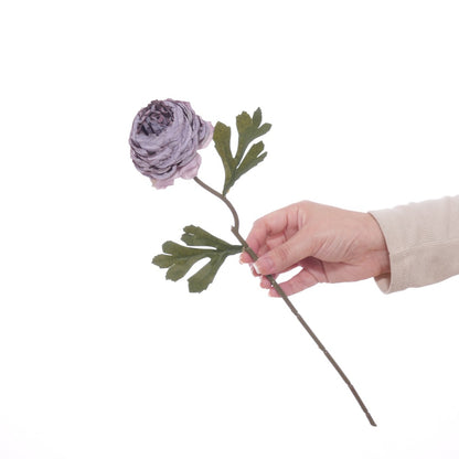 Realistischer Blumenstängel mit detaillierten Blütenblättern
