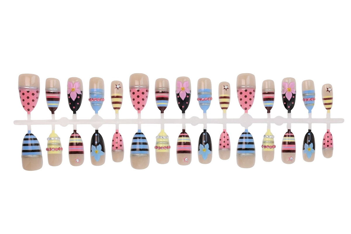 Kunstnagelset mit kreativen und verspielten Motiven Brehn