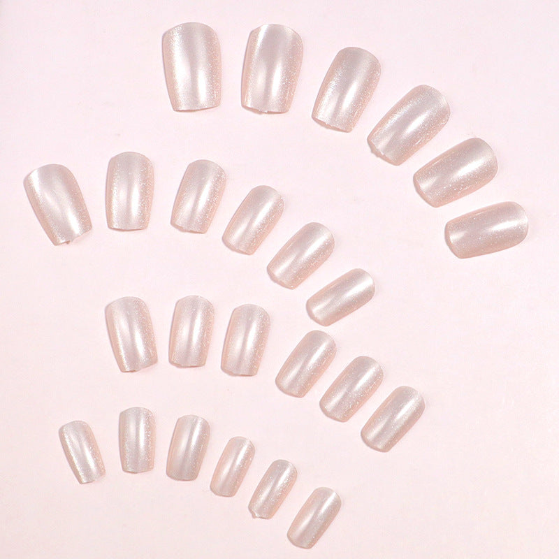 Verschönernde Press-On-Nagelset Brehn
