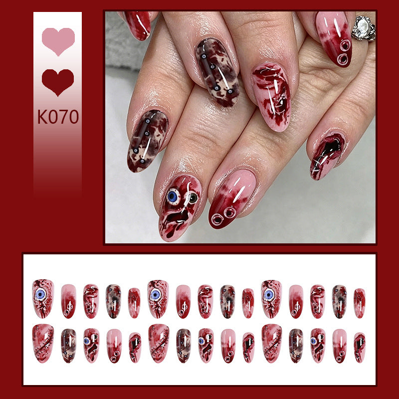 Kreatives Kunstnagelset mit einzigartigen, künstlerischen Akzenten Brehn